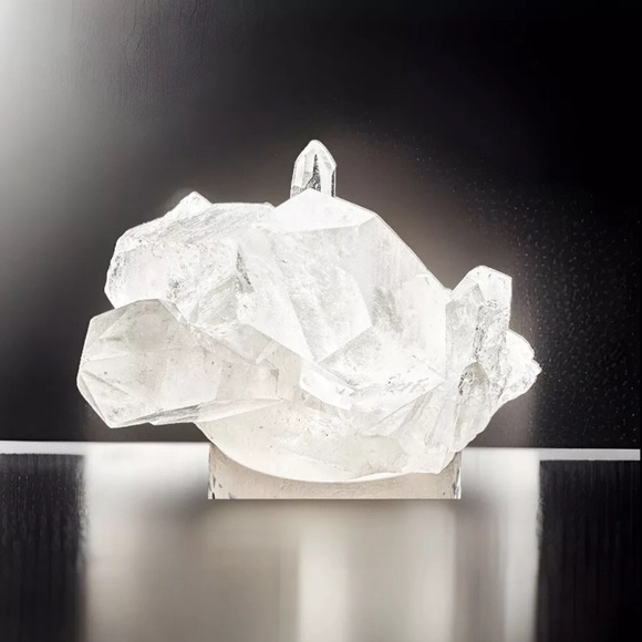 Natural Clear White Quartz Crystal Abstract Art Altar Display 139g - Picture 4 of 8